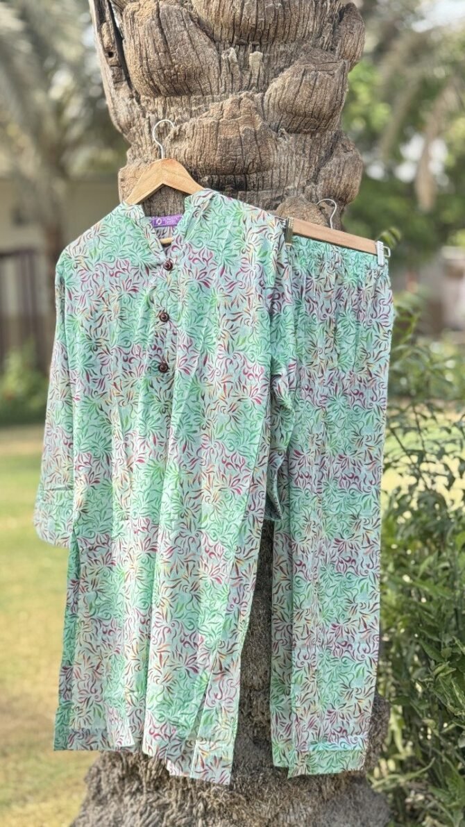 Women's Pastel Floral Lawn 2-Piece Co Ord Set Lightweight Summer Wear